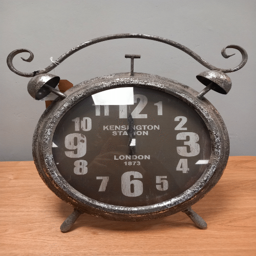 Black Metal Table Clock